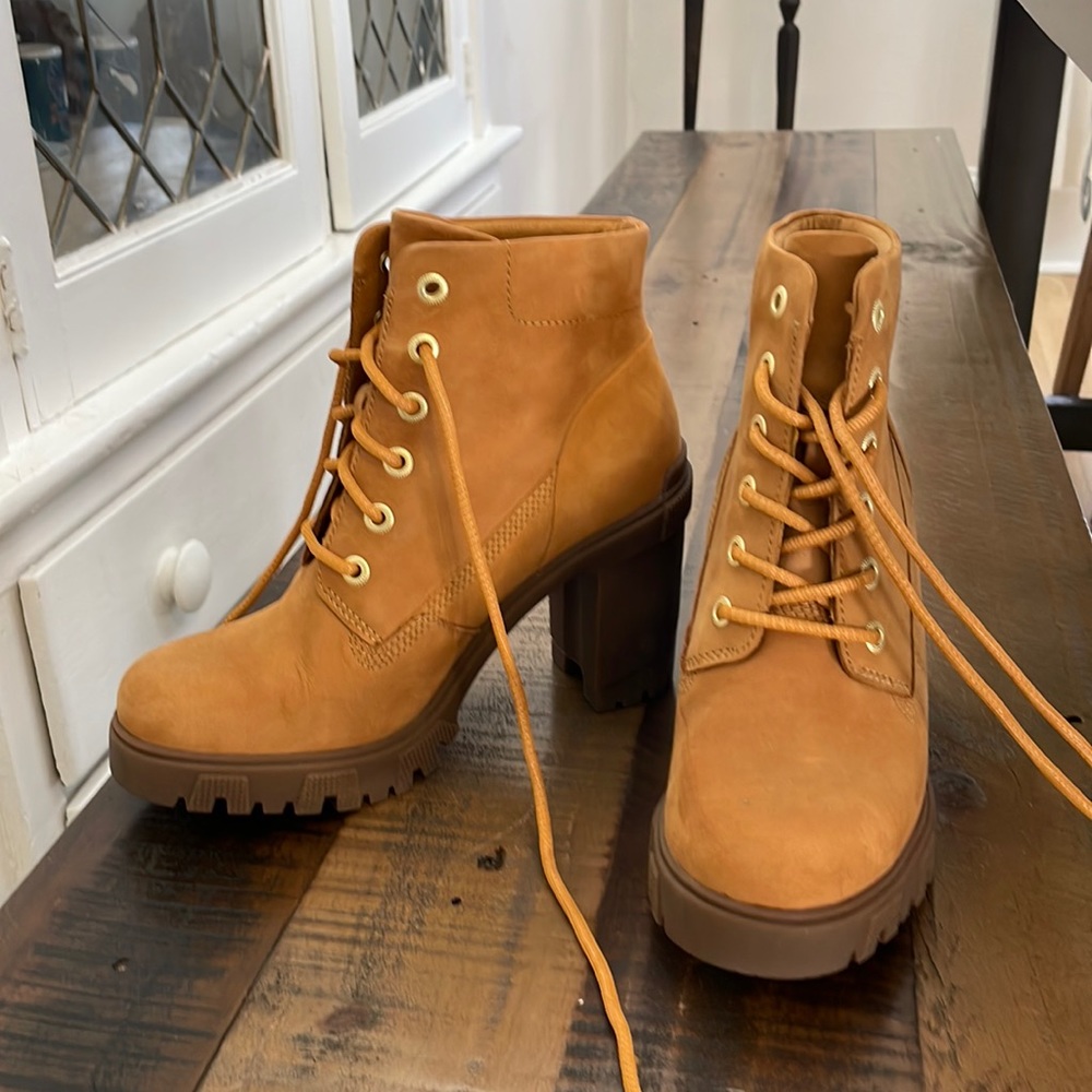 Brand new never worn Timberland high heel boots